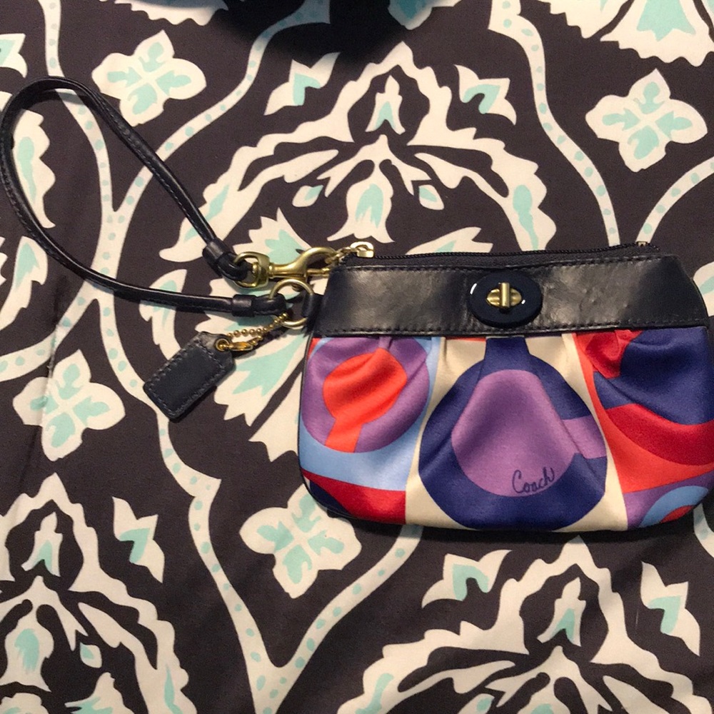 Unique Coach Wristlet